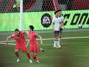能否终结8年不胜？国足对韩国已5连败，上次赢球还是里皮执教